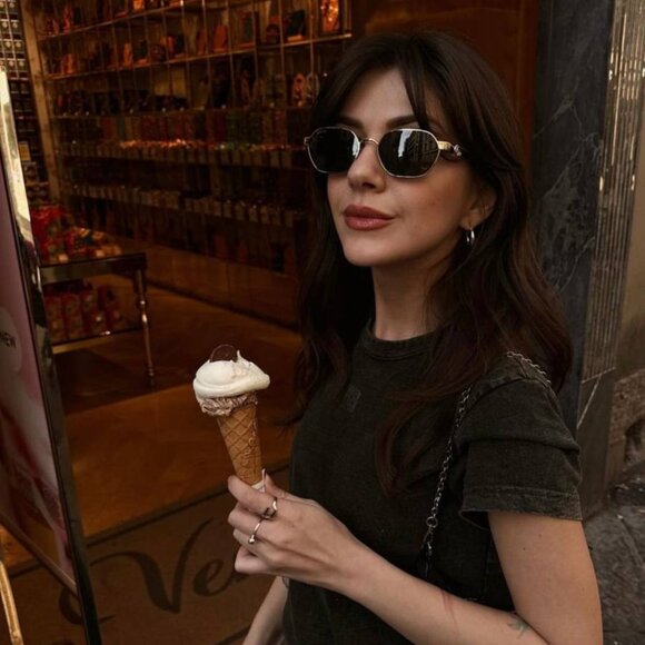 Gucci GG1593S 001 Sunglasses Endura Gold Oval Frame, Grey Lenses - Picture 6 of 13